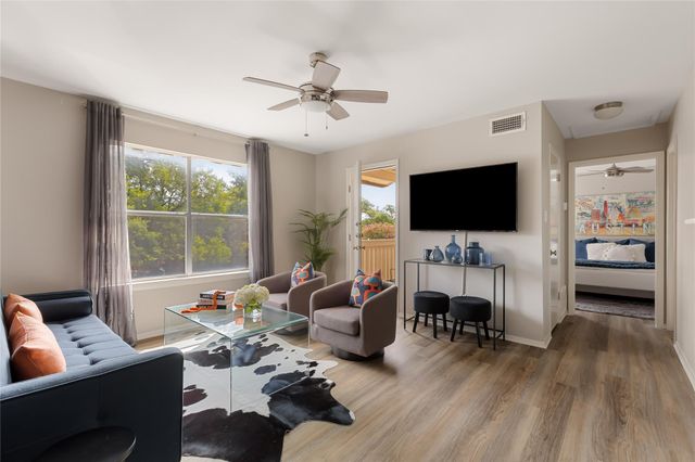 8210 Bent Tree RD 231, Austin, TX 78759
