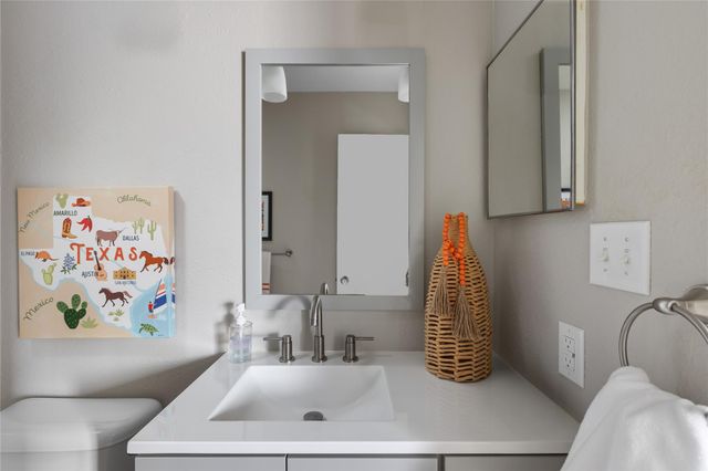 8210 Bent Tree RD 231, Austin, TX 78759