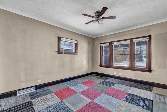 14410 Darwin Avenue, Cleveland, OH 44110