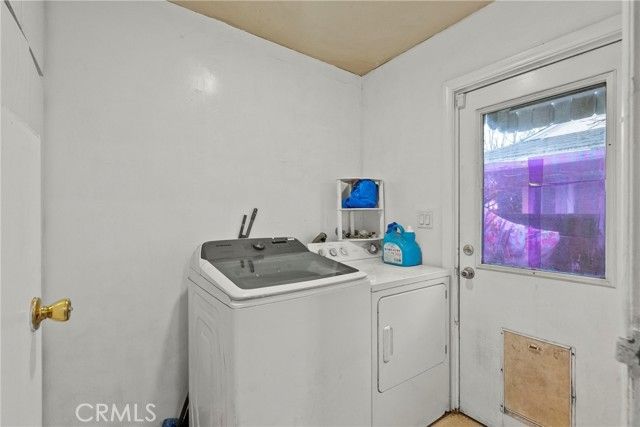 9253 Hayvenhurst Avenue, North Hills (los Angeles), CA 91343