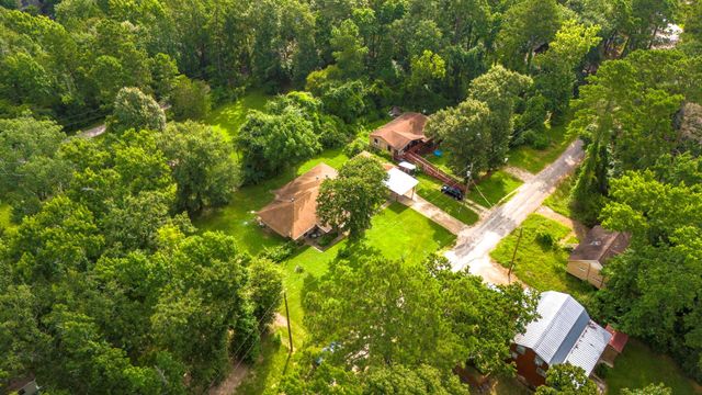 91 Dogwood Place, Point Blank, TX 77364