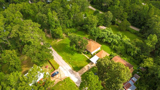 91 Dogwood Place, Point Blank, TX 77364