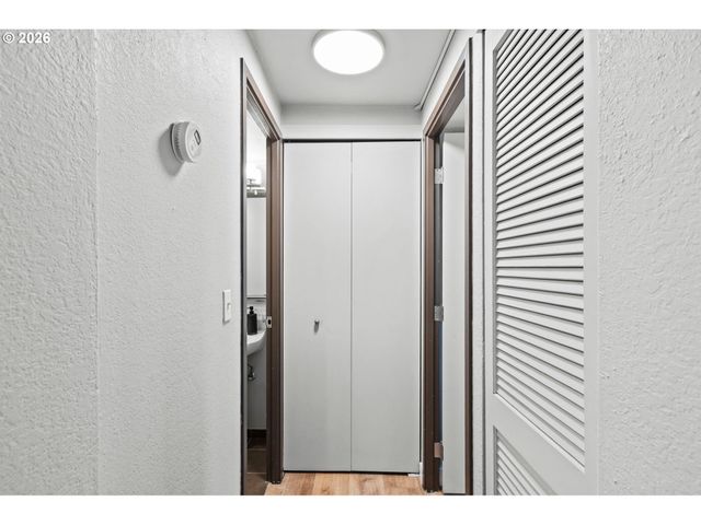 255 Sw HARRISON St 5C, Portland, OR 97201