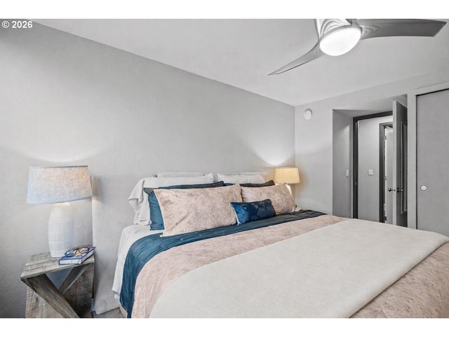 255 Sw HARRISON St 5C, Portland, OR 97201