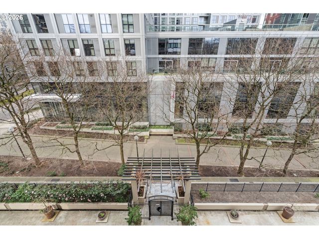 255 Sw HARRISON St 5C, Portland, OR 97201