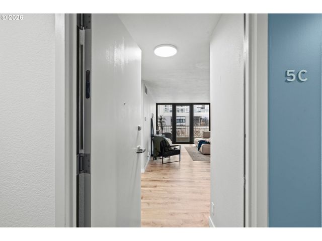 255 Sw HARRISON St 5C, Portland, OR 97201
