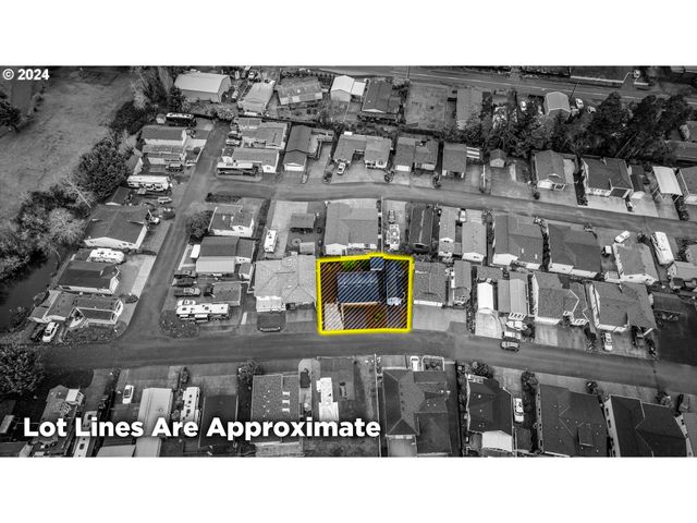 7 POND Ln, Lakeside, OR 97449