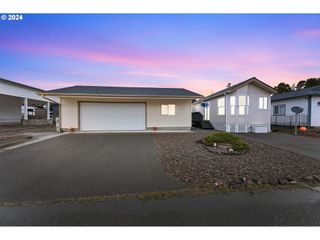 7 POND Ln, Lakeside, OR 97449