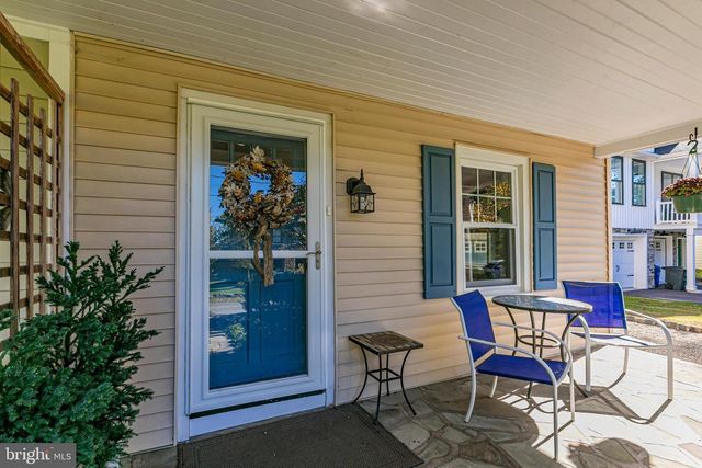 5 FERRY ST, Stockton, NJ 08559