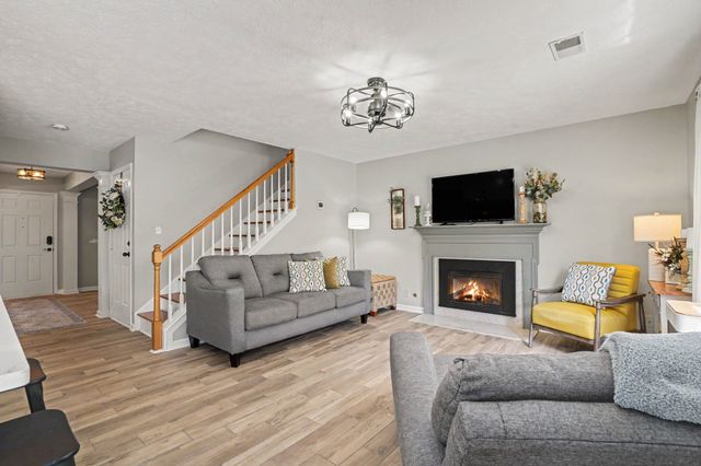 2150 Blake Dr, Antioch, TN 37013