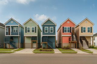 305 21st Street, Dickinson, TX 77539