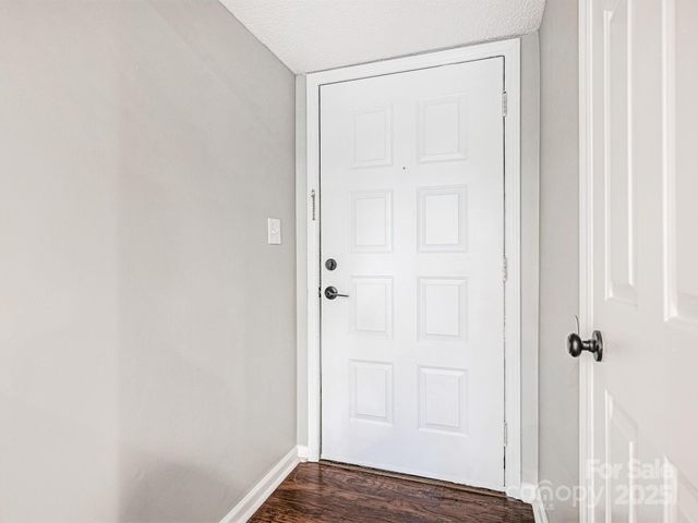 7378 Winery Lane, Charlotte, NC 28227