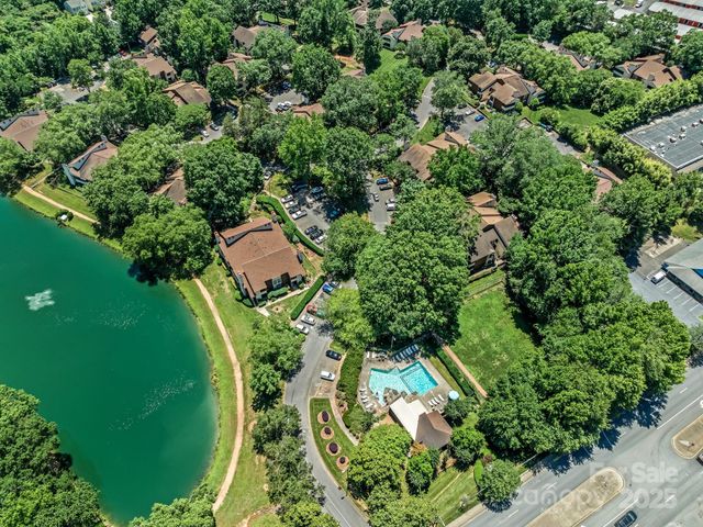 7378 Winery Lane, Charlotte, NC 28227