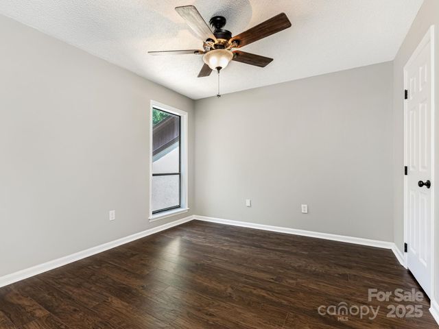 7378 Winery Lane, Charlotte, NC 28227