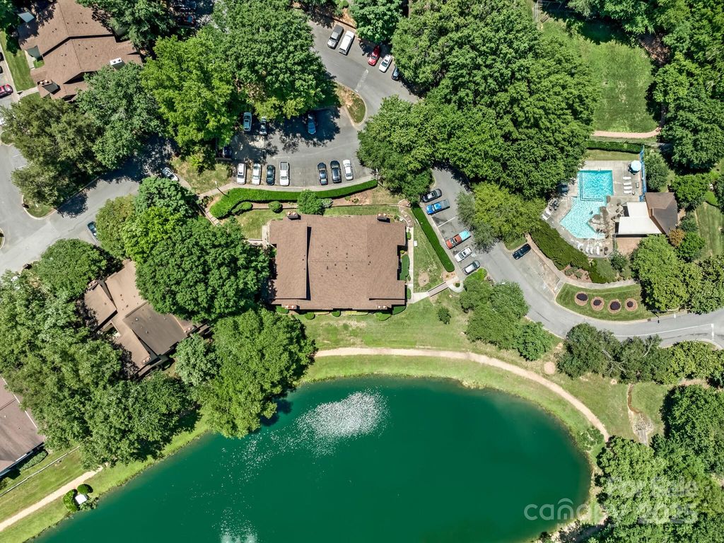 7378 Winery Lane, Charlotte, NC 28227