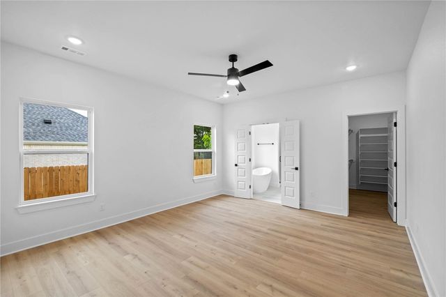7872 Teton Trail Avenue, Springdale, AR 72762