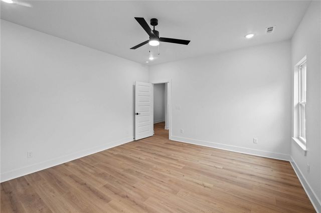 7872 Teton Trail Avenue, Springdale, AR 72762