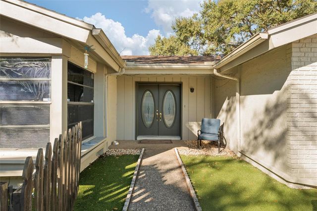 15648 BEAR CREEK DRIVE, Tampa, FL 33624