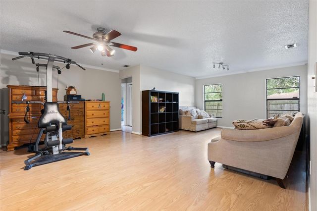 15648 BEAR CREEK DRIVE, Tampa, FL 33624