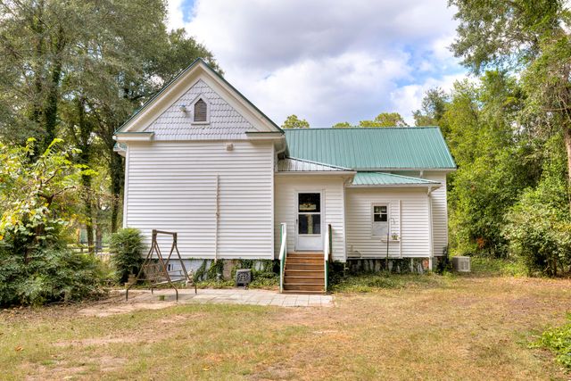 116 W Sumter Street W, Mayesville, SC 29104