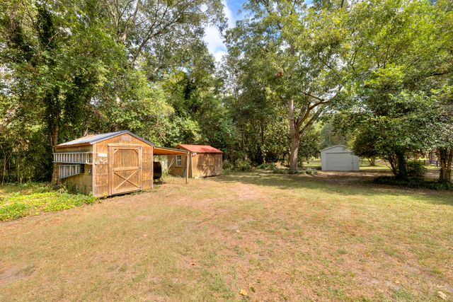 116 W Sumter Street W, Mayesville, SC 29104