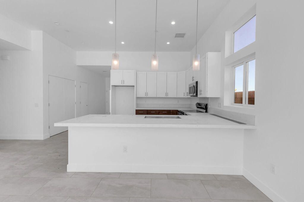 Image 11 of property listing at 66778 Casa Grande Drive, Desert Hot Springs, CA 92240