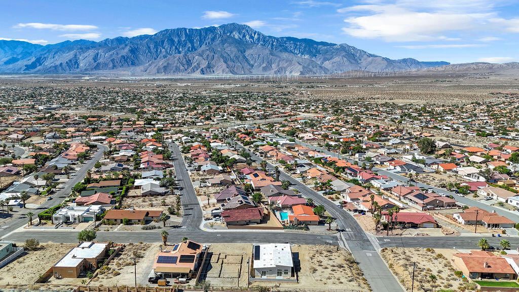 Image 59 of property listing at 66778 Casa Grande Drive, Desert Hot Springs, CA 92240