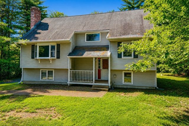 31 Pikes Hill Rd, Sterling, MA 01564
