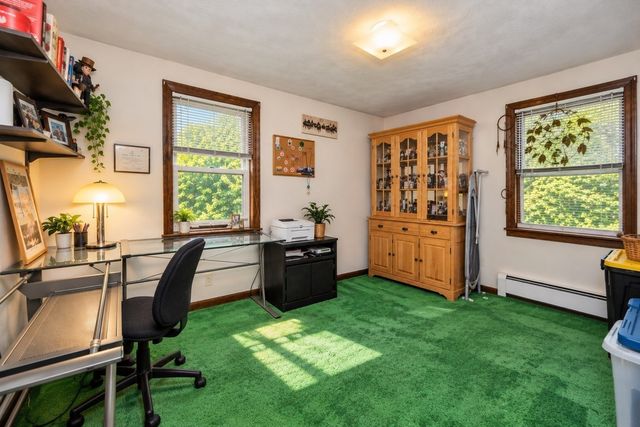 31 Pikes Hill Rd, Sterling, MA 01564