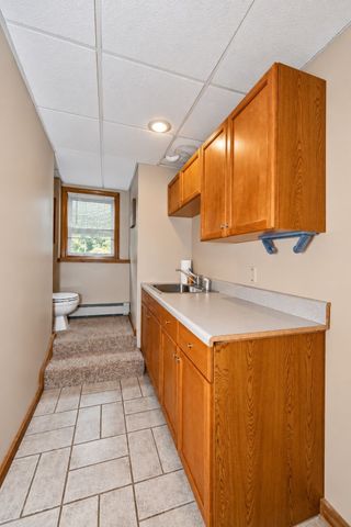 31 Pikes Hill Rd, Sterling, MA 01564