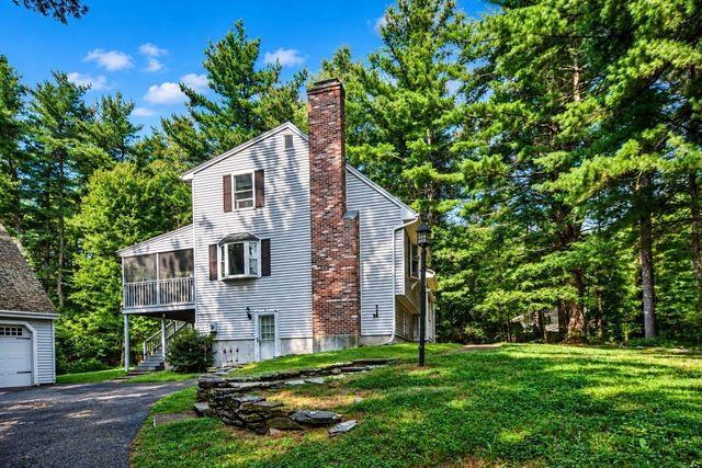 31 Pikes Hill Rd, Sterling, MA 01564