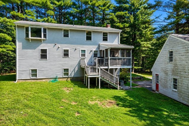 31 Pikes Hill Rd, Sterling, MA 01564