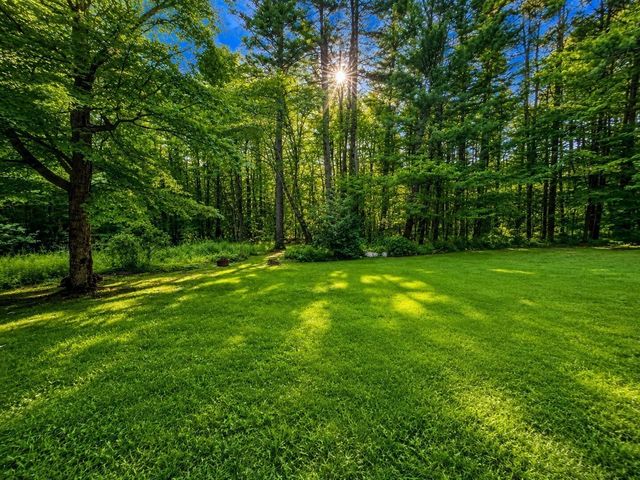 31 Pikes Hill Rd, Sterling, MA 01564