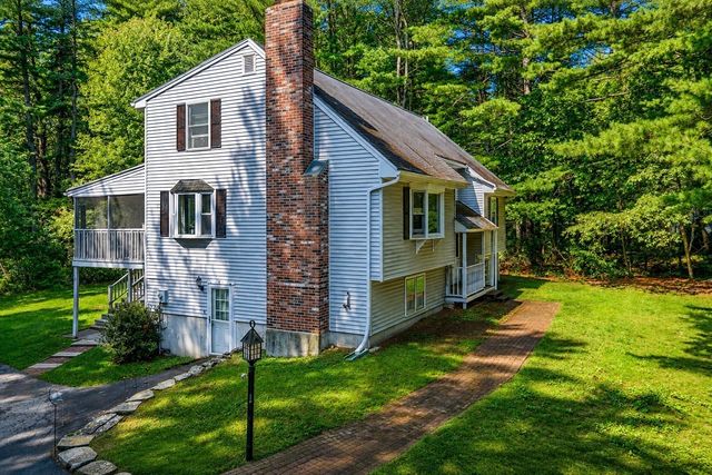 31 Pikes Hill Rd, Sterling, MA 01564