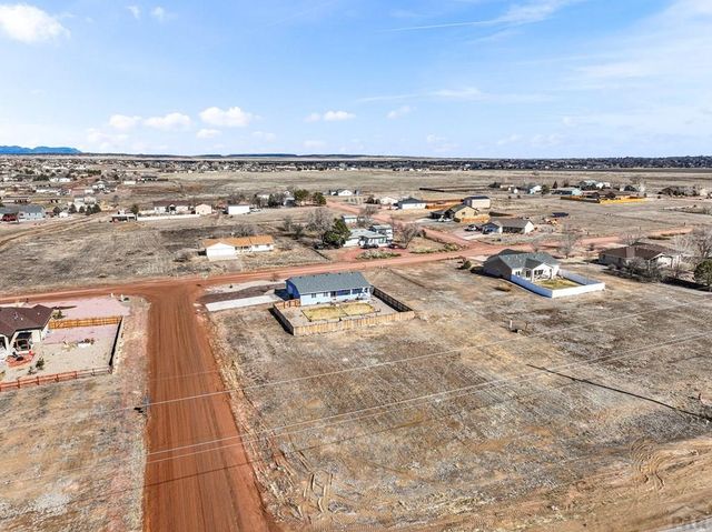 718 S Palomino Way, Pueblo West, CO 81007