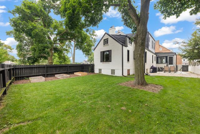207 N Main Street, Lombard, IL 60148