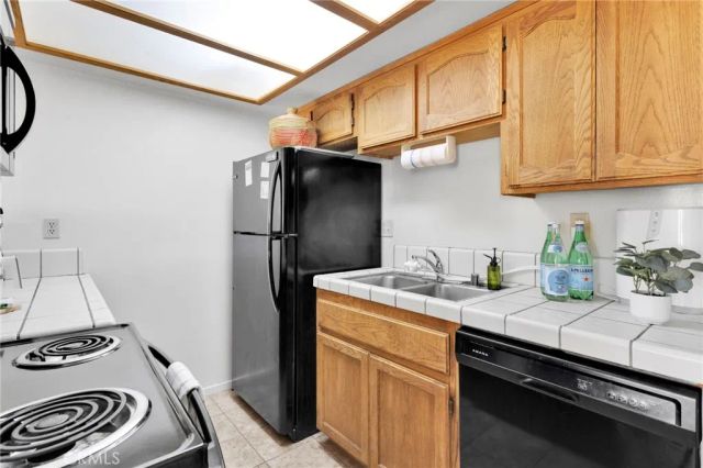 19242 Cottonwood Drive, Apple Valley, CA 92308