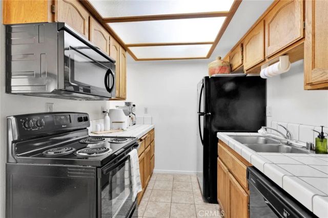 19242 Cottonwood Drive, Apple Valley, CA 92308