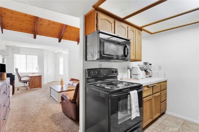 19242 Cottonwood Drive, Apple Valley, CA 92308