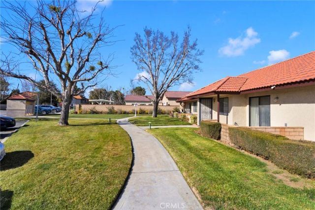 19242 Cottonwood Drive, Apple Valley, CA 92308