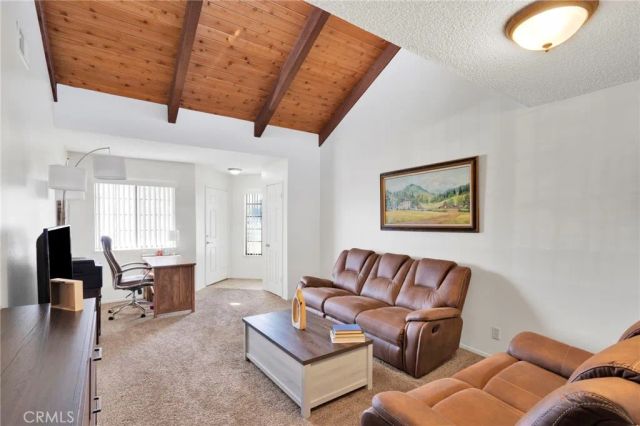 19242 Cottonwood Drive, Apple Valley, CA 92308