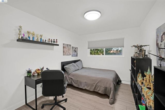 2294 D St, Hayward, CA 94541