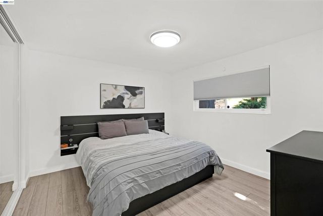 2294 D St, Hayward, CA 94541