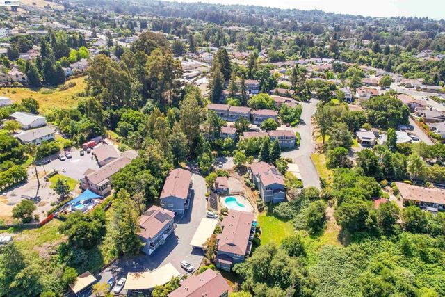 2294 D St, Hayward, CA 94541