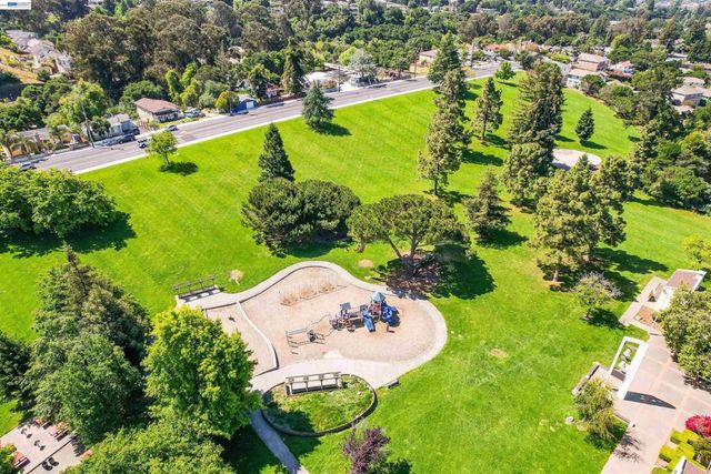 2294 D St, Hayward, CA 94541