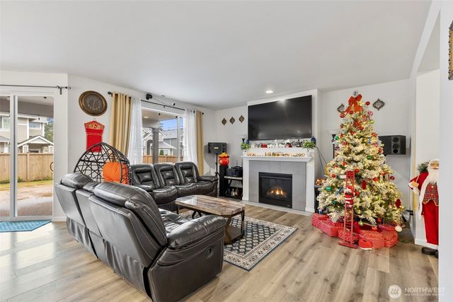 18115 38th Avenue Ct E, Tacoma, WA 98446