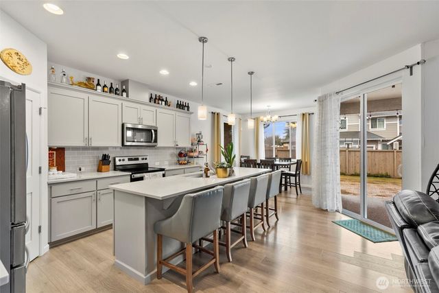 18115 38th Avenue Ct E, Tacoma, WA 98446