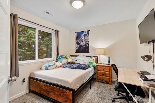 18115 38th Avenue Ct E, Tacoma, WA 98446