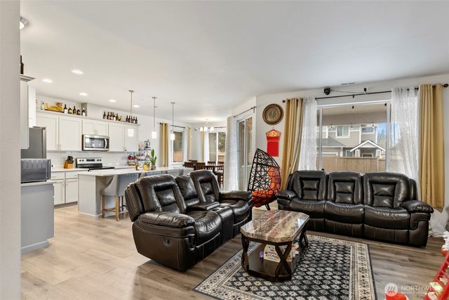 18115 38th Avenue Ct E, Tacoma, WA 98446