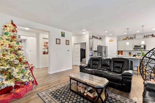 18115 38th Avenue Ct E, Tacoma, WA 98446